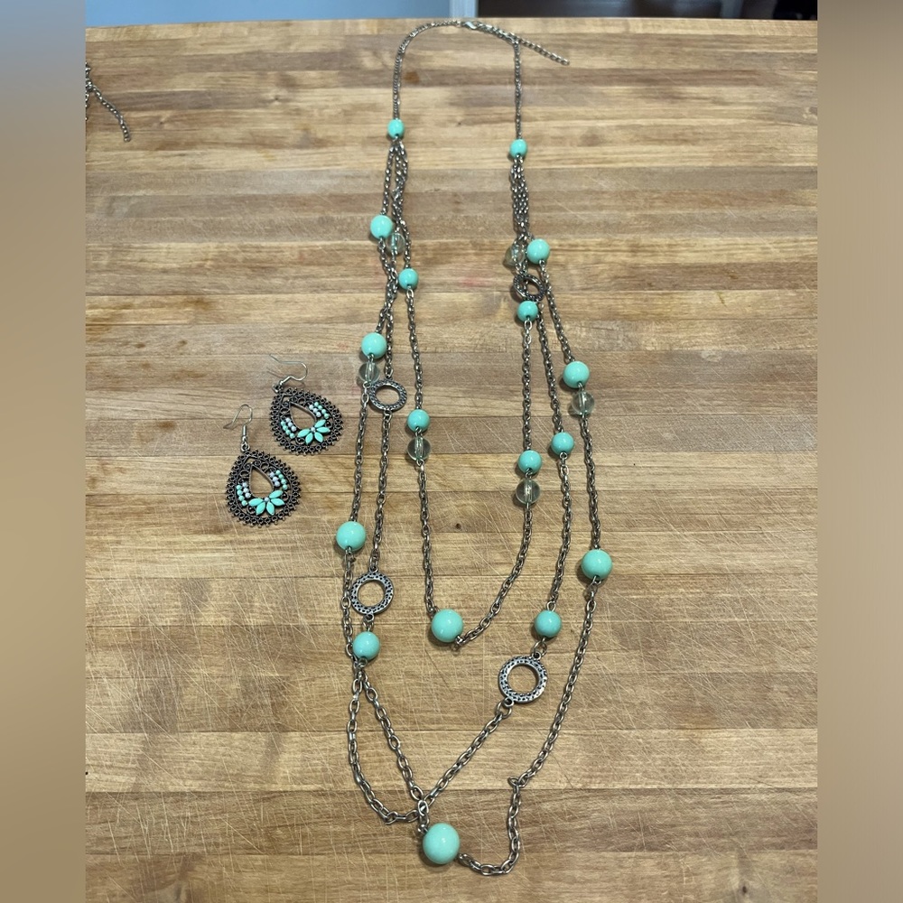 Paparazzi Silver & Mint Green Long Triple Layer Necklace & Earrings Set 💚